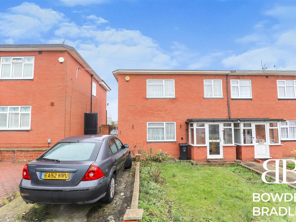 3 bed semidetached house for sale in Brocket Close, Chigwell IG7 Zoopla