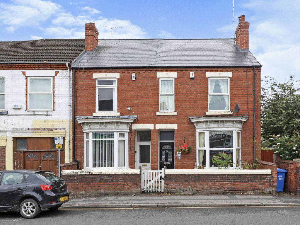 2 bed terraced house for sale in Gateford Road, Worksop