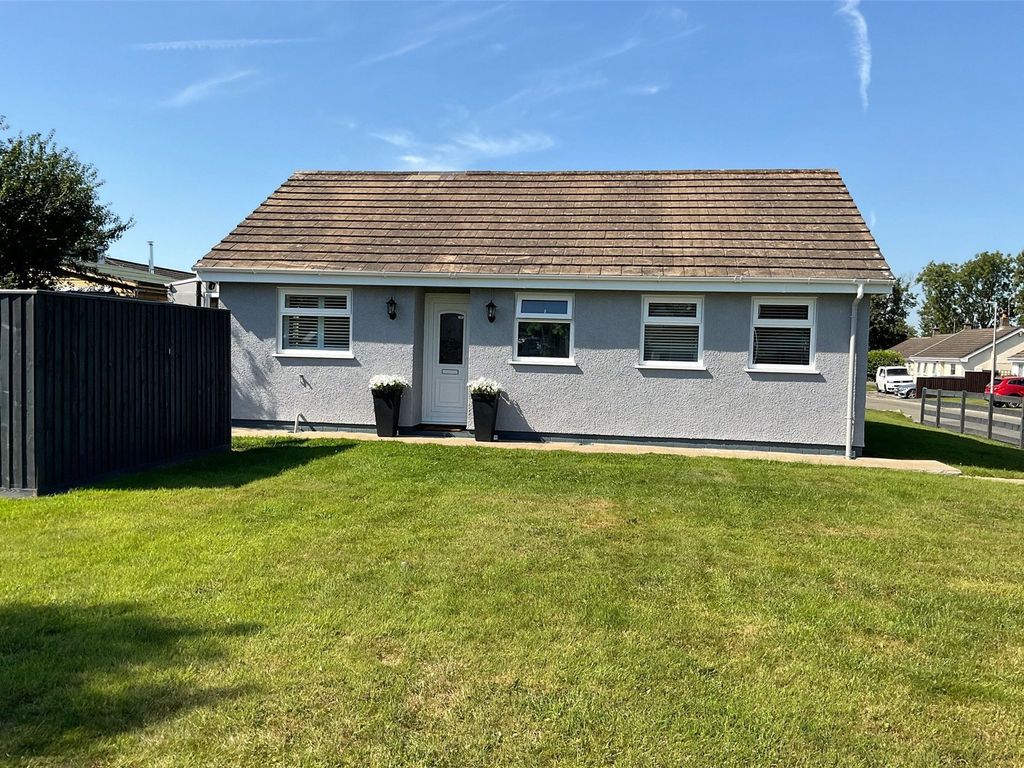 2 bed bungalow for sale in Elm Park, Crundale SA62 Zoopla