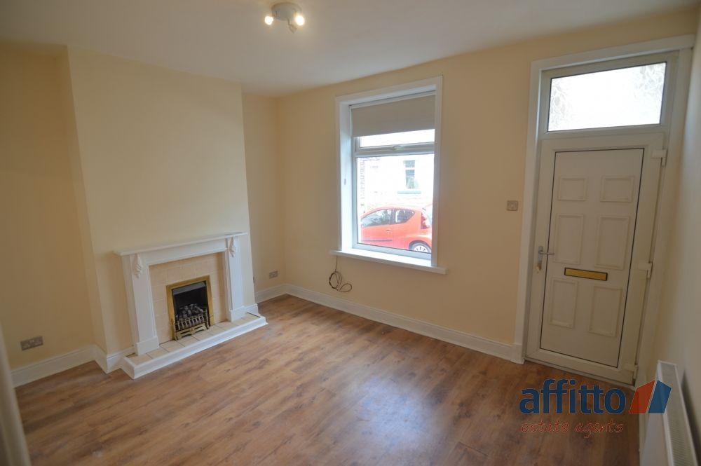 2 bed terraced house to rent in Whitehall Street, Nelson BB9, £495 pcm