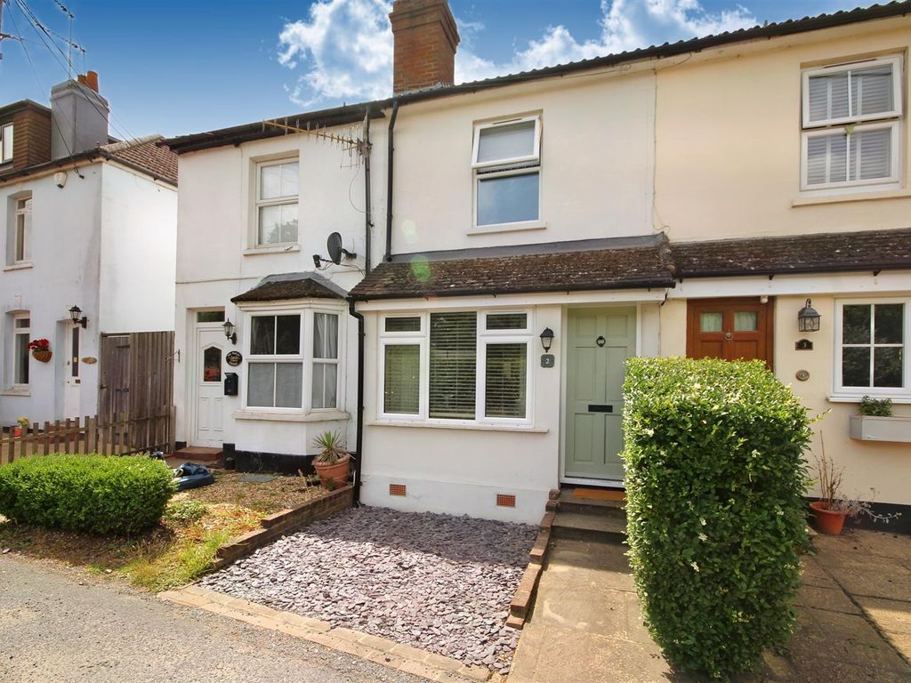 2 bed terraced house for sale in Harpers Road, Ash, Aldershot GU12 Zoopla
