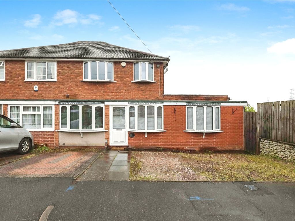 4 bed semidetached house for sale in Perry Park Crescent, Great Barr