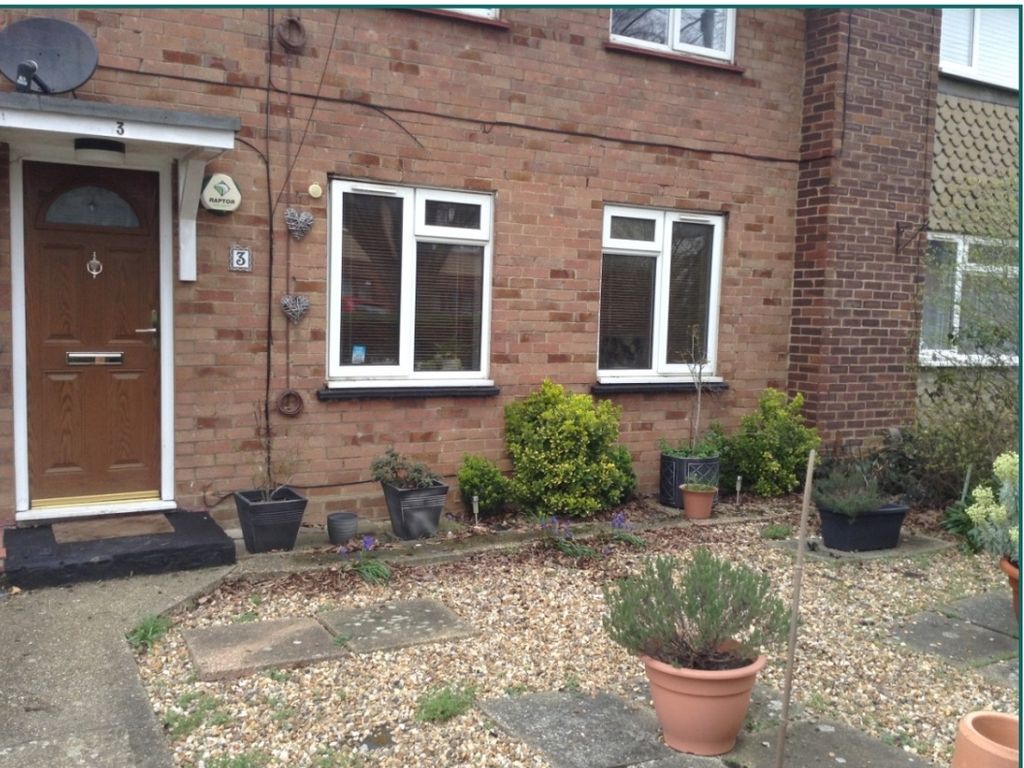 1 bed flat for sale in Cedar Avenue, Ruislip HA4, £145,000 Zoopla