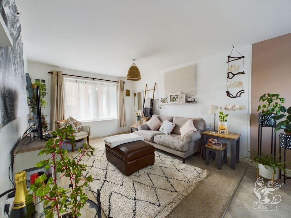 2 bed flat for sale in Brinson Way, Aveley, South Ockendon RM15 Zoopla