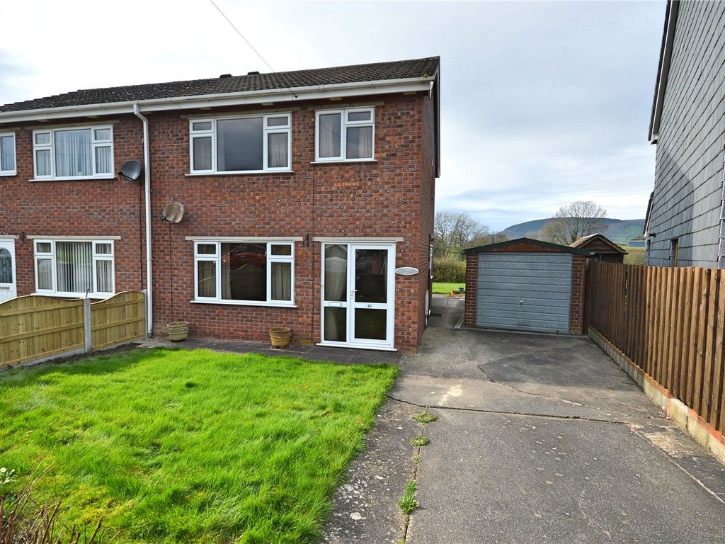 3 bed semidetached house for sale in Llys Rhufain, Caersws, Powys SY17