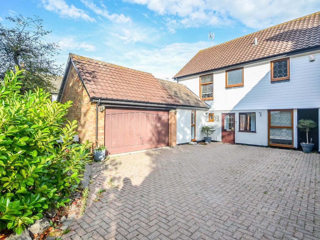 4 bed detached house for sale in SouthendOnSea SS1 Zoopla