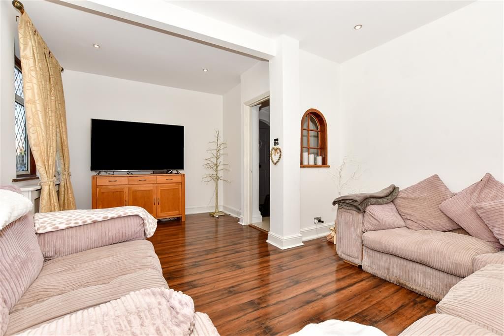 5 bed semidetached house for sale in Cedar Avenue, Sidcup, Kent DA15