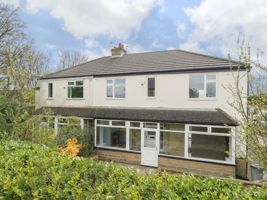 4 bed semidetached house for sale in Cemetery Road, Pudsey LS28 Zoopla