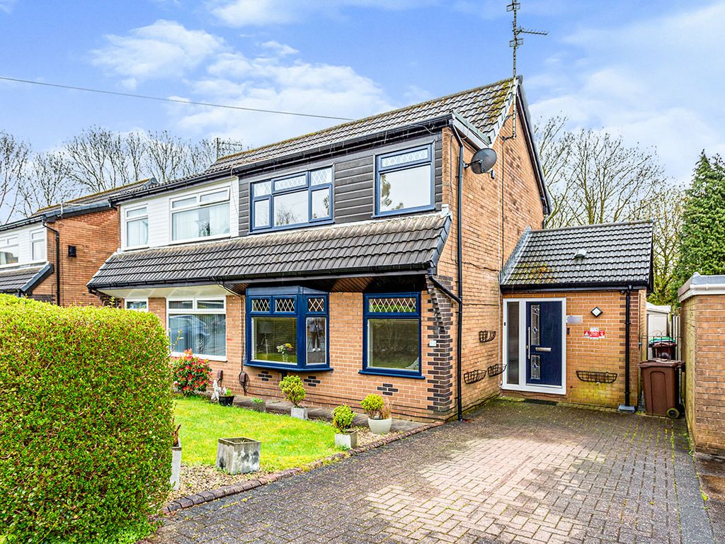3 bed semidetached house for sale in Pine Way, Lees, Oldham, Greater