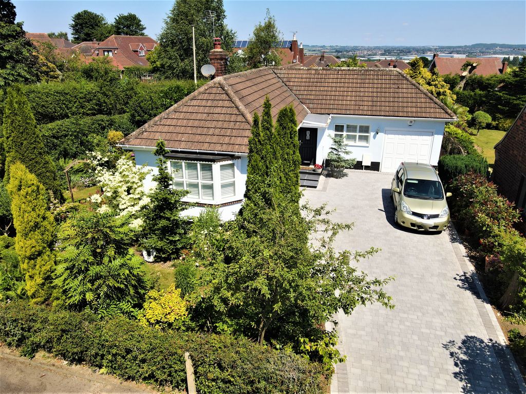 2 bed detached bungalow for sale in Darwynn Avenue, Swinton, Mexborough