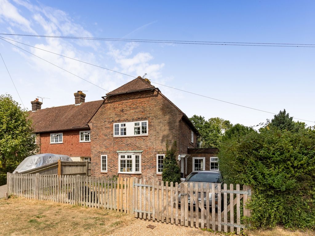 3 bed terraced house for sale in Brainsmead, Cuckfield RH17 Zoopla