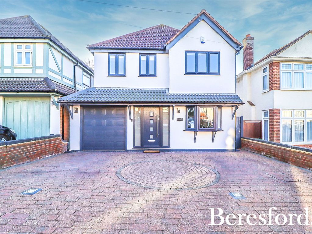 5 bed detached house for sale in River Drive, Upminster RM14, £