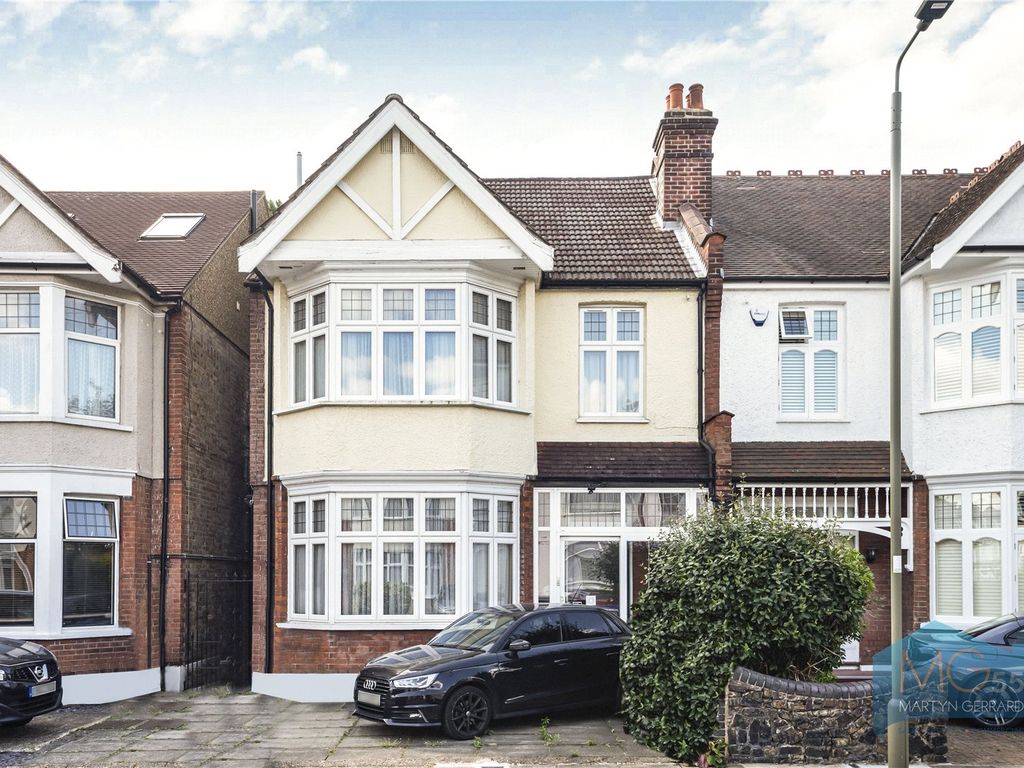 4 bed semidetached house for sale in Pollard Road, Whetstone, London