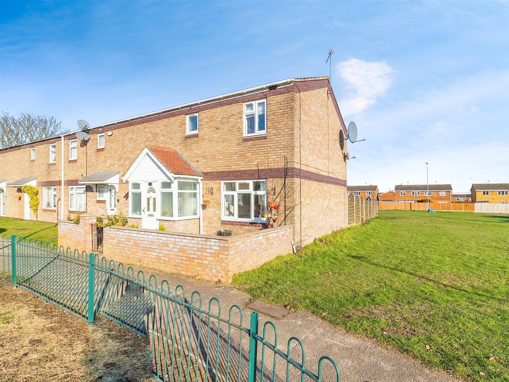 3 bed end terrace house to rent in Dolphin Drive, Houghton Regis