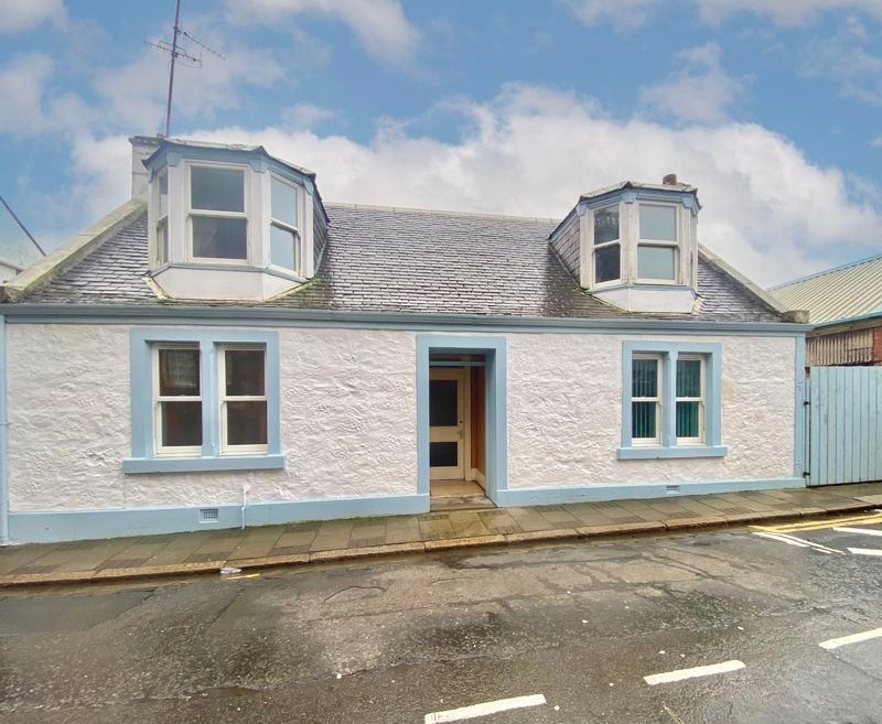 3 bed semidetached house for sale in Ailsa Street West, Girvan KA26, £