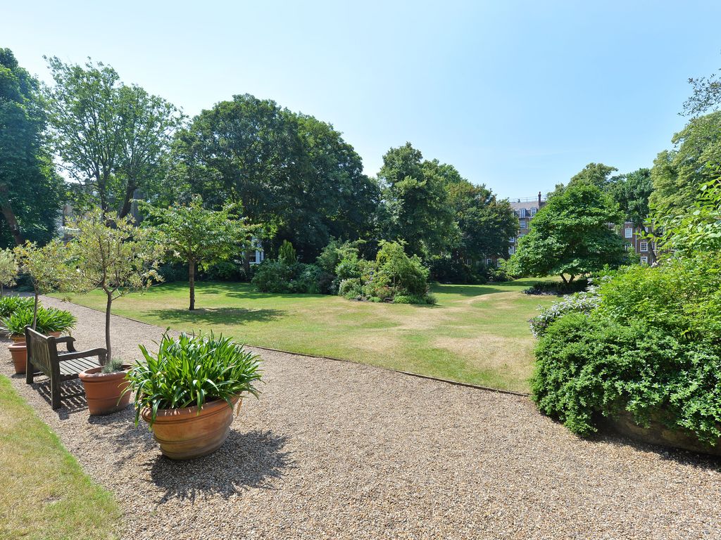 Coleherne Court Old Brompton Road South Kensington SW5  