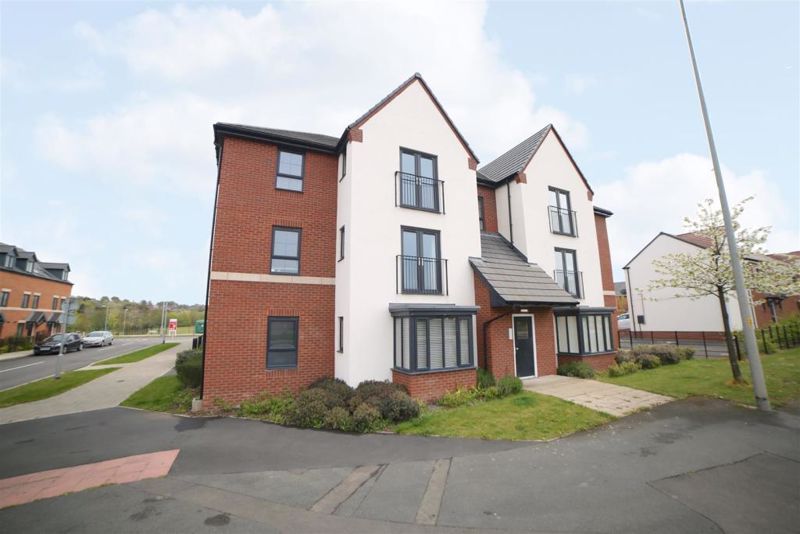 2 bed flat to rent in Bryce Way, Lawley Bank, Telford TF4, £725 pcm