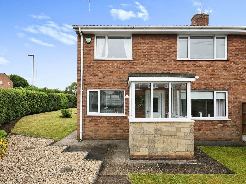 2 bed end terrace house for sale in Hereward Close, Shirebrook