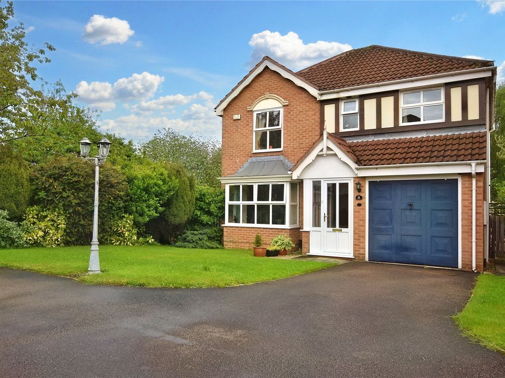 4 bed detached house for sale in Bidder Drive, East Ardsley, Wakefield