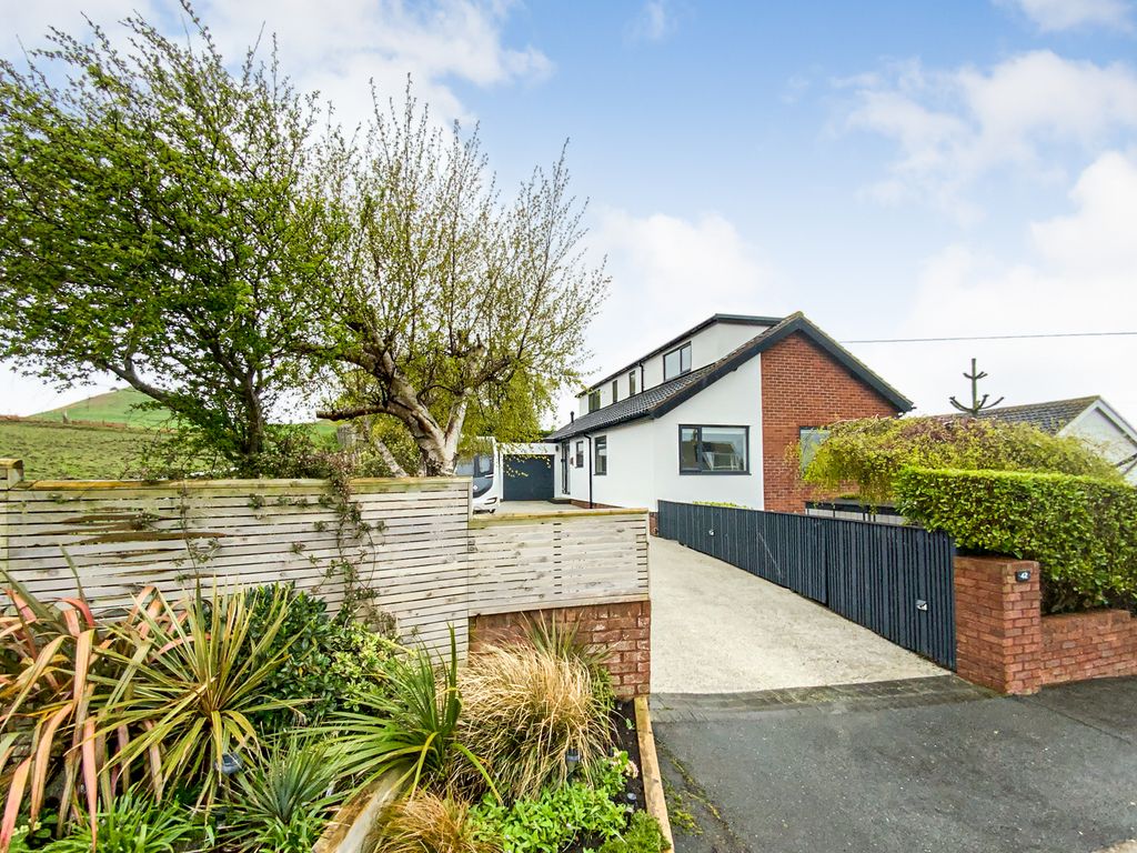 4 bed bungalow for sale in Hawes Drive, Deganwy, Conwy LL31, £599,950