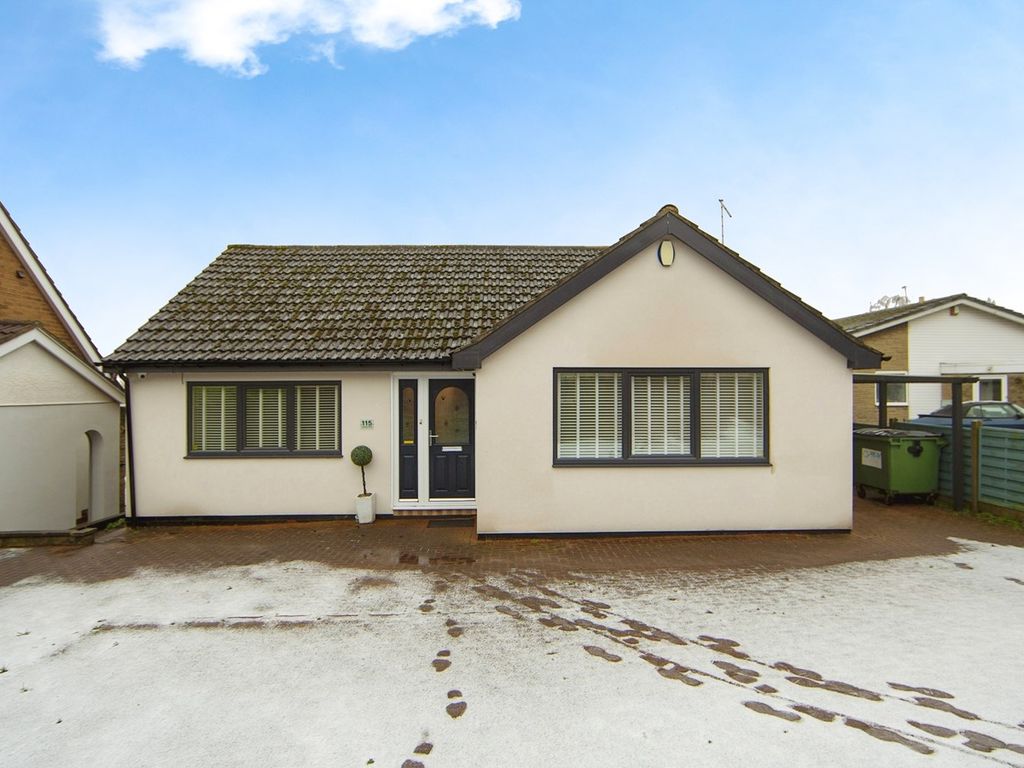 3 bed detached house for sale in Cemetery Road, Hemingfield, Barnsley S73, £390,000 Zoopla