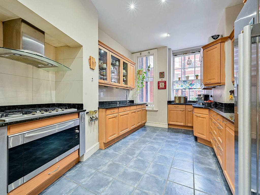 Fitzjames Avenue, West Kensington, London W14  