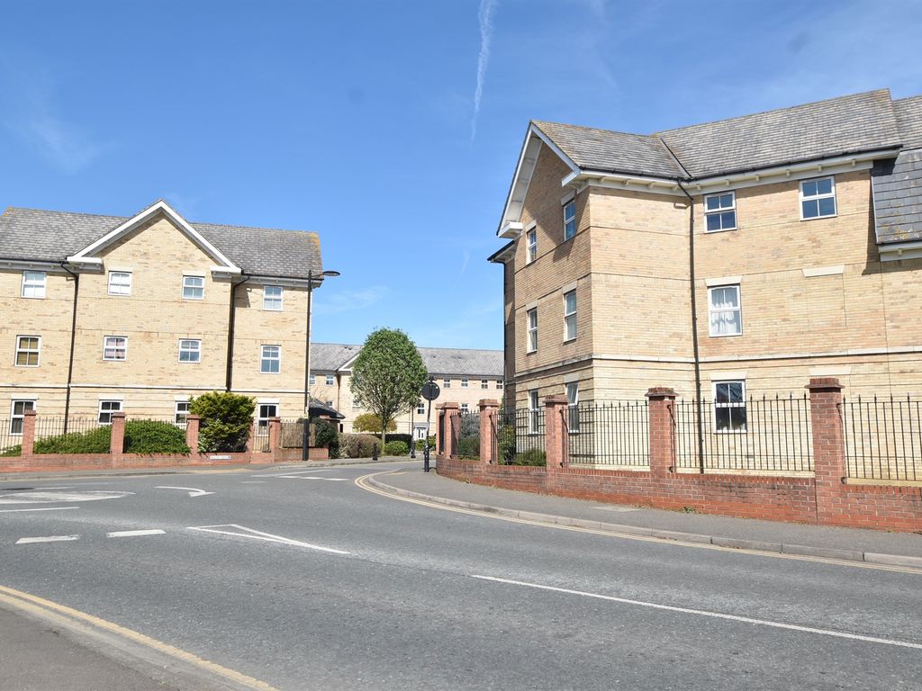 2 bed flat for sale in Falcon Mews, Stanbridge Road, Leighton Buzzard