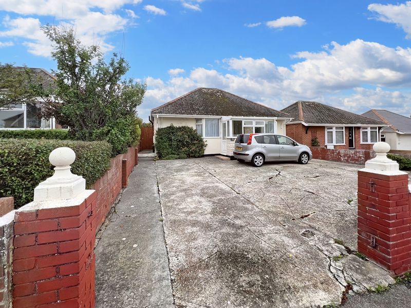 3 bed detached bungalow for sale in Portland Road, Wyke Regis, Weymouth