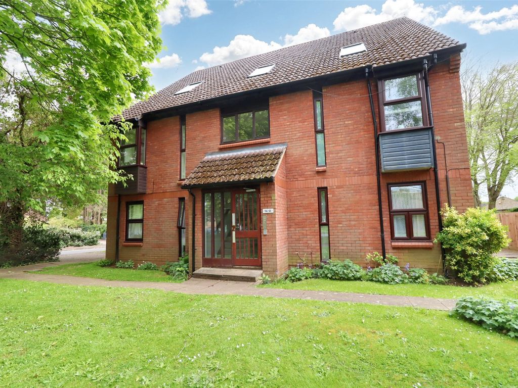 1 bed flat for sale in Woking, Surrey GU21, £215,000 Zoopla