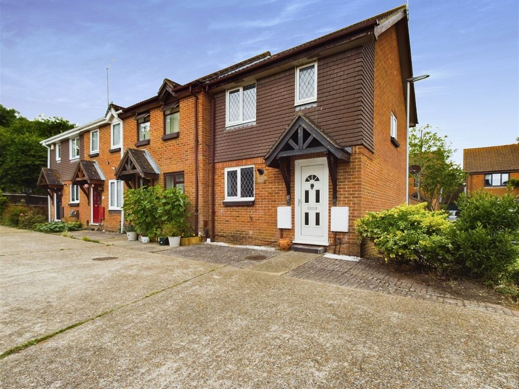 3 bed terraced house for sale in Harlech Close, Worthing BN13, £300,000