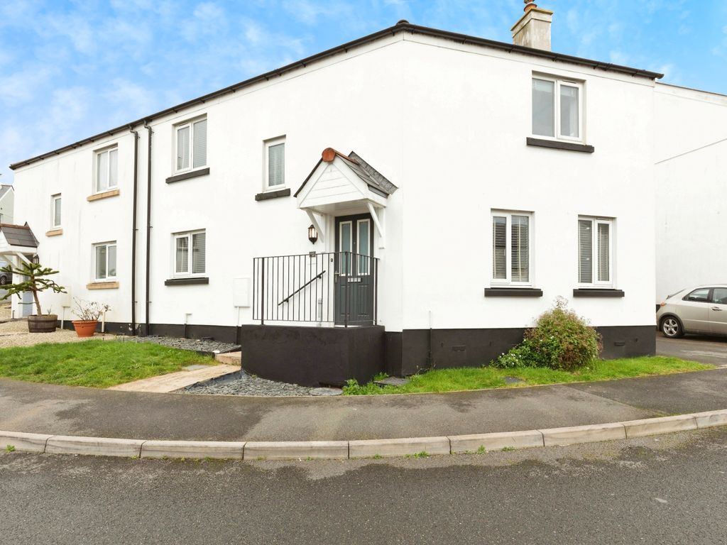 4 bed semidetached house for sale in Roseworthy Road, Truro, Cornwall