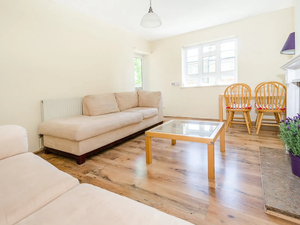 3 bed flat to rent in Kelfield Gardens, Ladbroke Grove W10 Zoopla