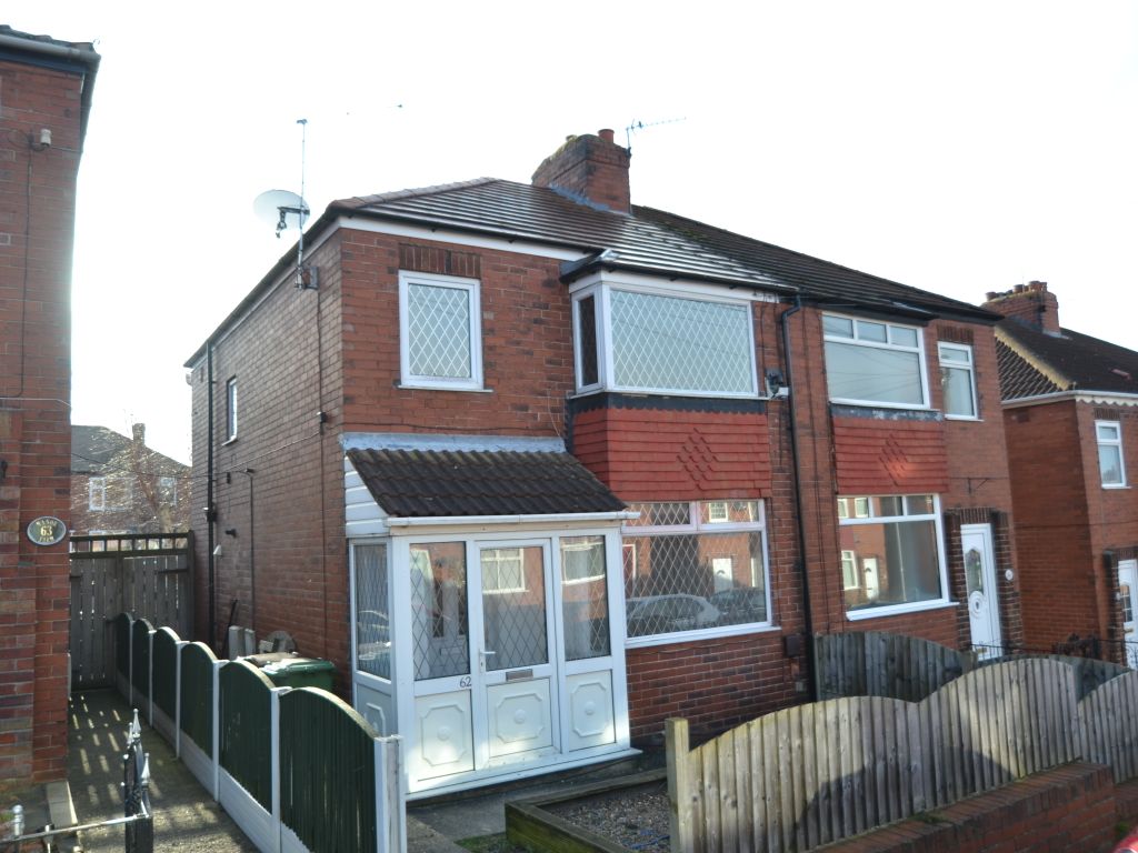 3 bed semidetached house for sale in Manor Farm Estate, South Elmsall