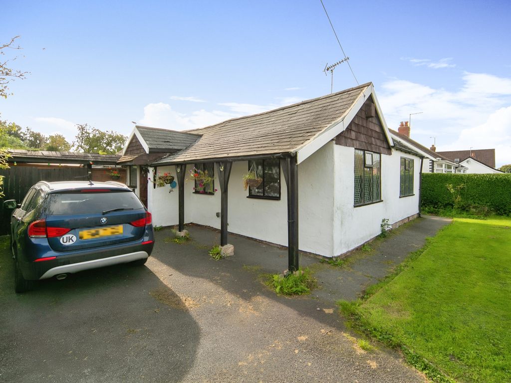 3 bed bungalow for sale in Mayfield Road, Blacon, Chester CH1, £200,000