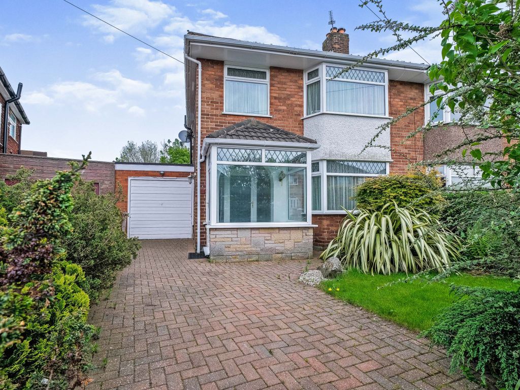 3 bed semidetached house for sale in Fairholme Avenue, Eccleston Park