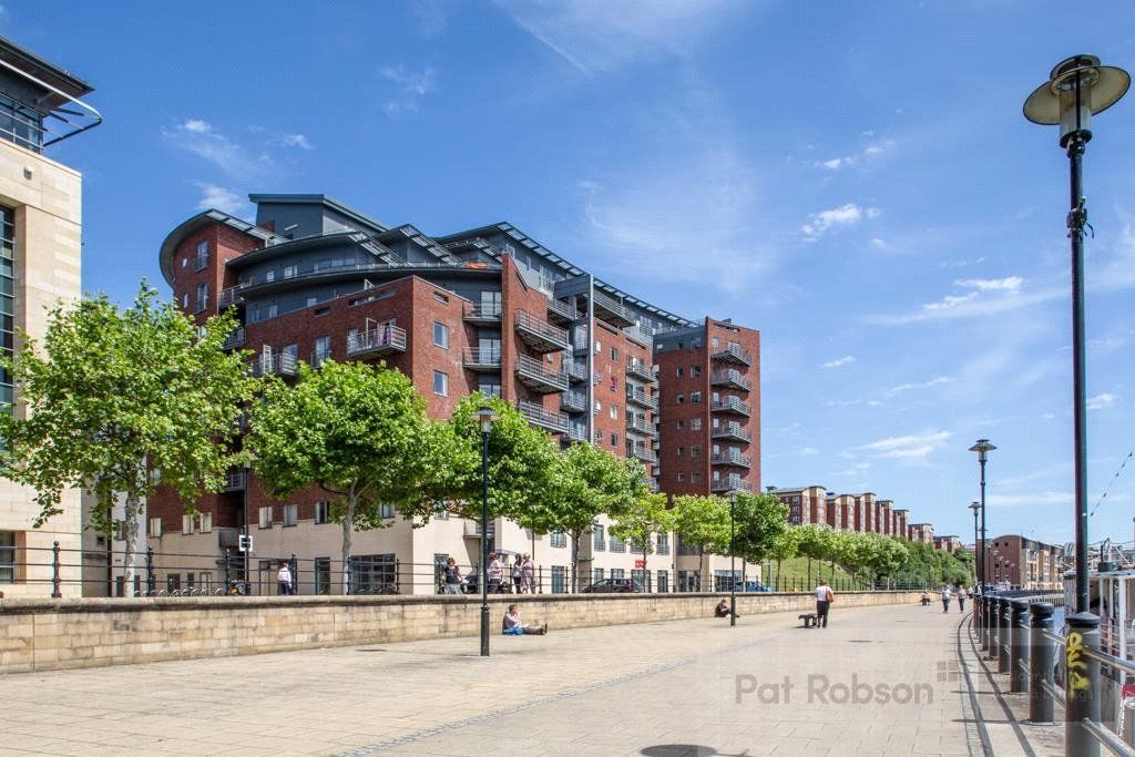 2 bed flat to rent in Apartment 59 St Anns Quay, 126 Quayside