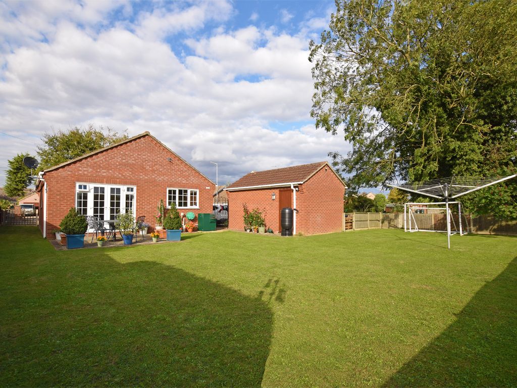 3 bed detached bungalow for sale in Northgate Way, Terrington St