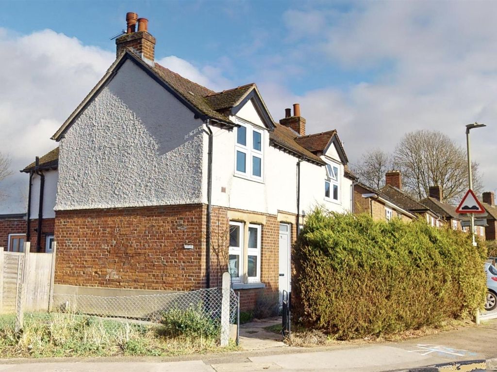 2 bed property to rent in Barton Village Road, Headington, Oxford OX3