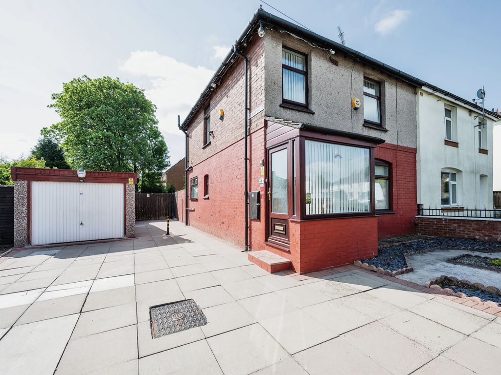 3 bed semidetached house for sale in Pine Avenue, NewtonLeWillows