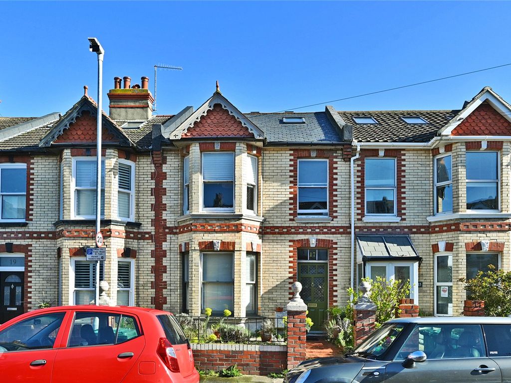 4 bed terraced house for sale in St Aubyns Road, Portslade, East Sussex