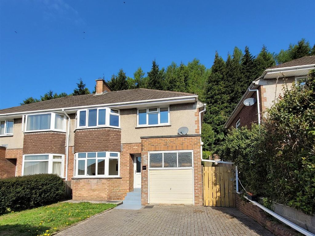 3 bed semidetached house for sale in Hafod Cwnin, Carmarthen SA31 Zoopla