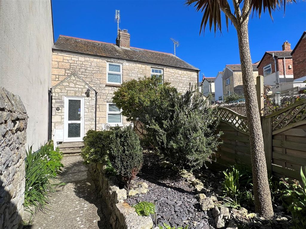 2 bed property for sale in High Street, Fortuneswell, Portland DT5 Zoopla