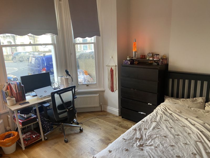 2 bed shared to rent in Wandsworth, 1Rl, UK SW11, £1,300