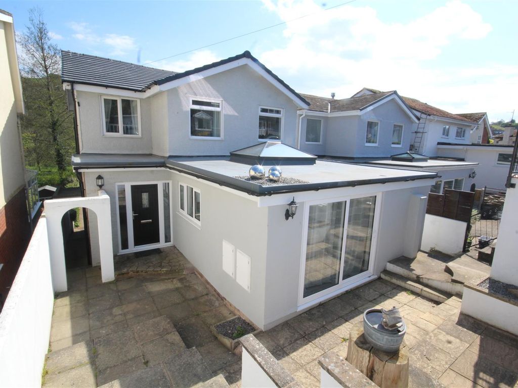 6 bed detached house for sale in Maes Gweryl, Conwy LL32 Zoopla