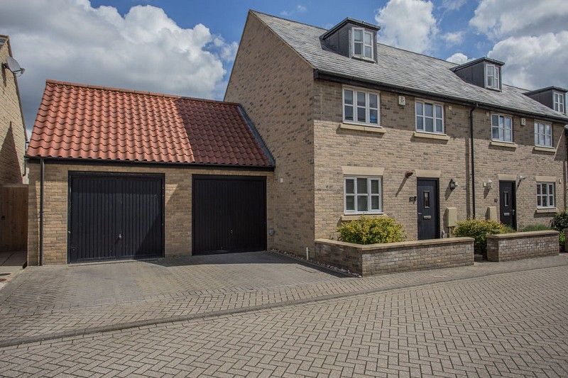 4 bed end terrace house for sale in Needham Court, Yaxley, Peterborough