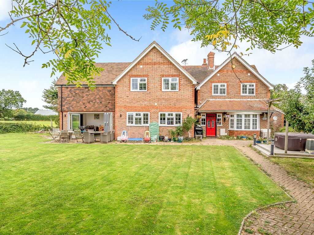 4 bed semidetached house for sale in Danworth Lane, Hurstpierpoint