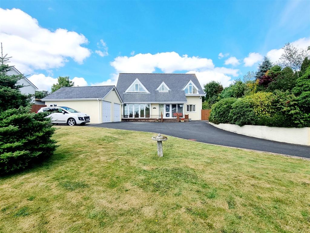 4 bed detached bungalow for sale in Chapel, Launceston PL15 Zoopla