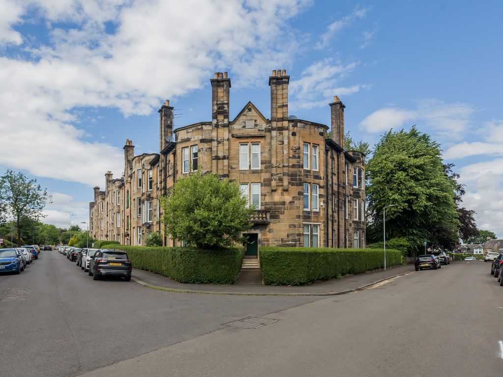 3 bed flat for sale in 2/2, 2, South Park Drive, Paisley PA2 Zoopla