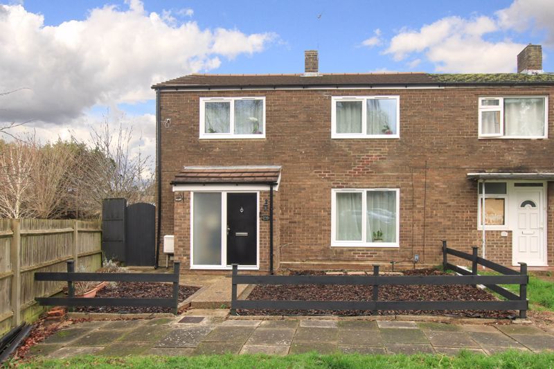 4 bed terraced house for sale in Jupiter Drive, Hemel Hempstead