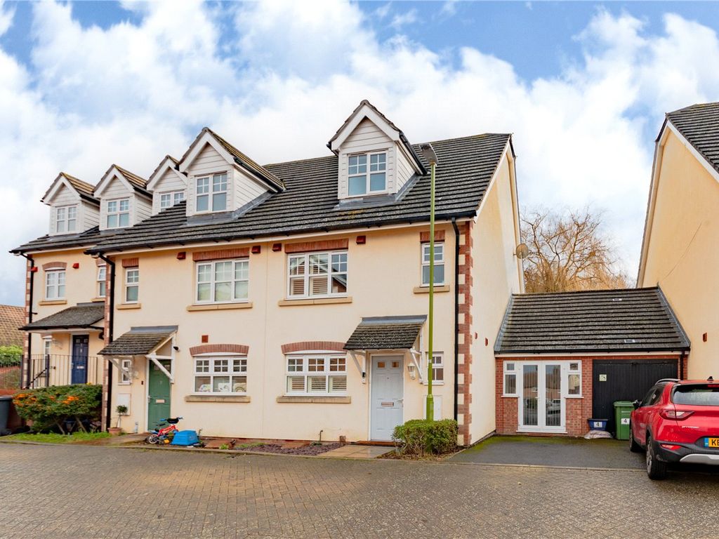 4 bed terraced house for sale in Sandringham Close, Borehamwood